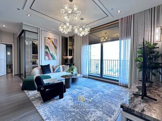 For sale 3 bedrooms condo in Khlong Toei, Bangkok