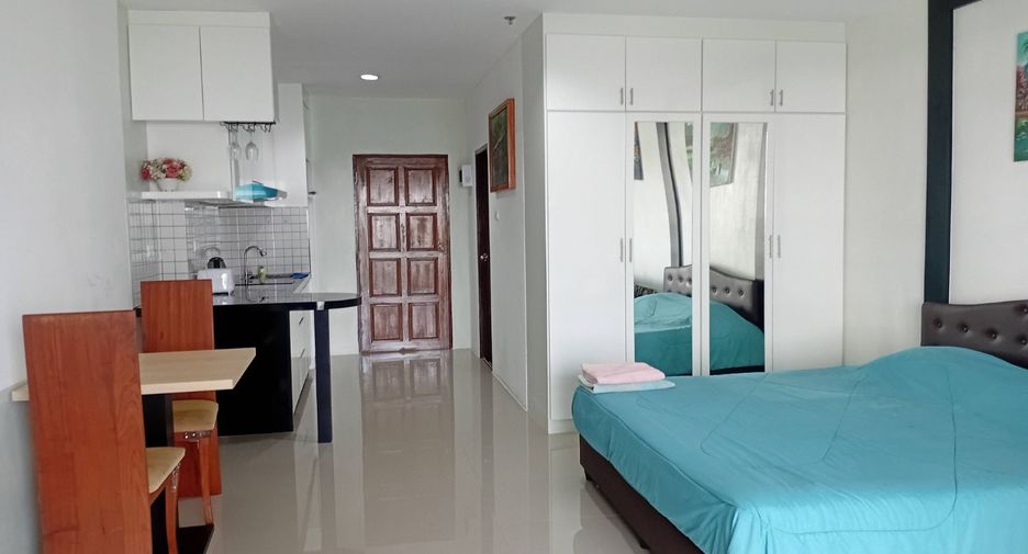 For rent studio condo in Pratumnak, Pattaya