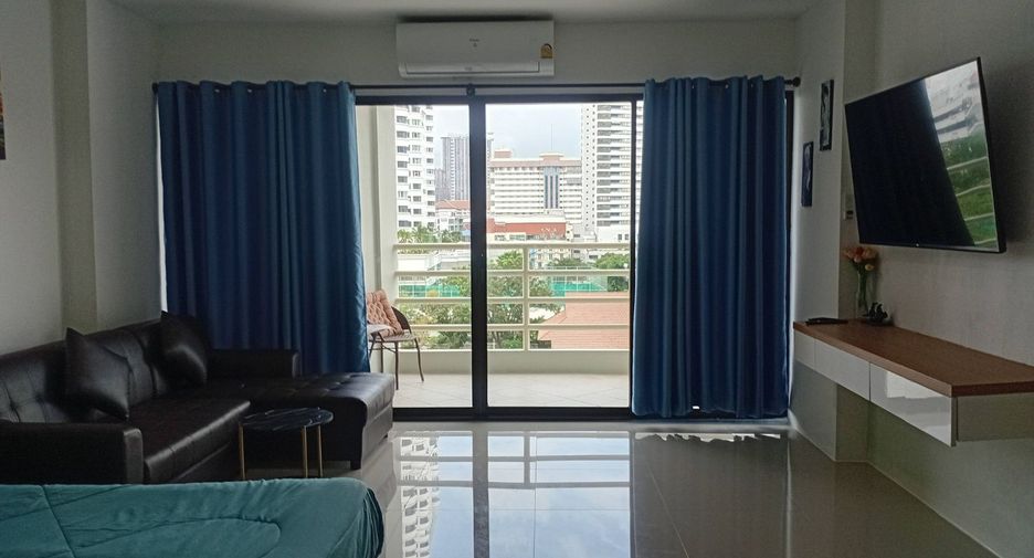 For rent studio condo in Pratumnak, Pattaya