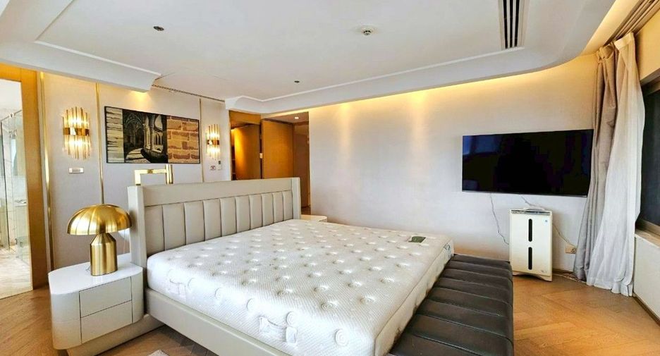 For rent and for sale 3 bedrooms condo in Khlong Toei, Bangkok