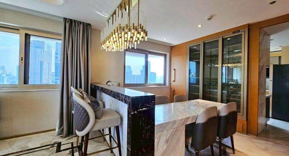 For rent and for sale 3 bedrooms condo in Khlong Toei, Bangkok