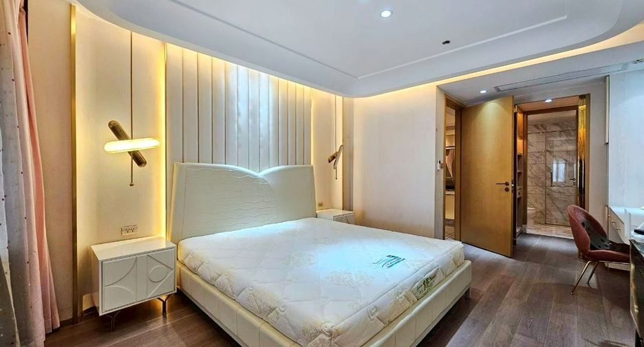 For rent and for sale 3 bedrooms condo in Khlong Toei, Bangkok