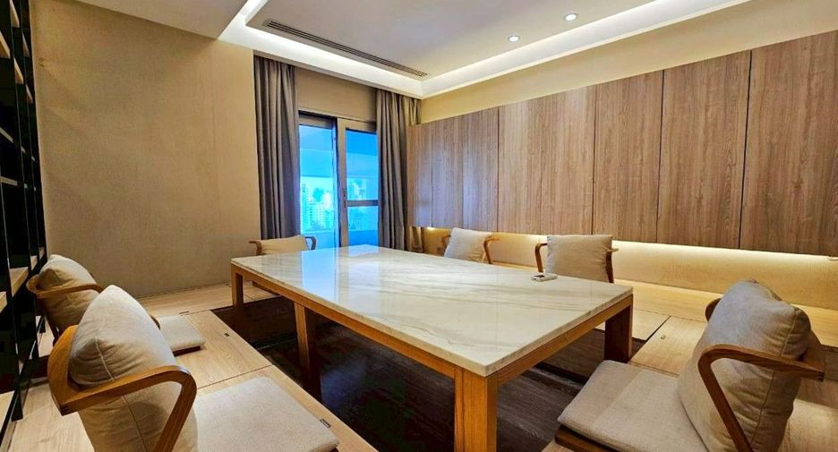For rent and for sale 3 bedrooms condo in Khlong Toei, Bangkok