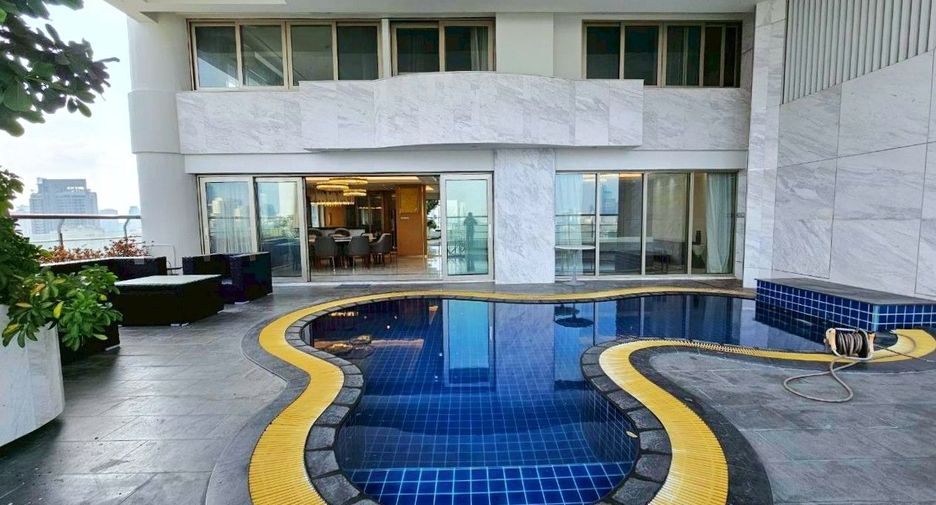 For rent and for sale 3 bedrooms condo in Khlong Toei, Bangkok