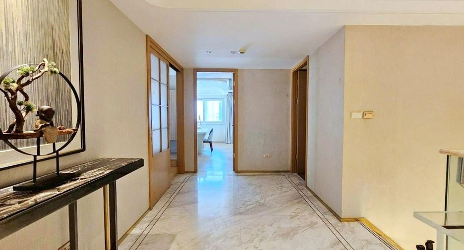 For rent and for sale 3 bedrooms condo in Khlong Toei, Bangkok