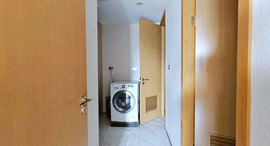 For rent and for sale 3 bedrooms condo in Khlong Toei, Bangkok