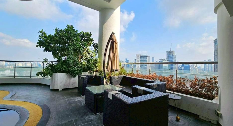 For rent and for sale 3 bedrooms condo in Khlong Toei, Bangkok