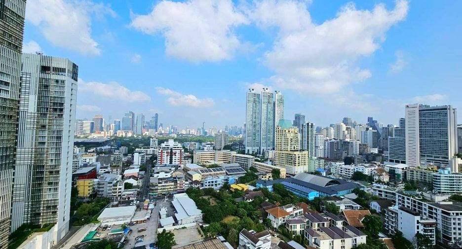 For rent and for sale 3 bedrooms condo in Khlong Toei, Bangkok