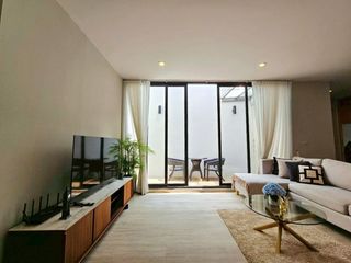 À louer 3 chambres appartement à Khlong Toei, Bangkok