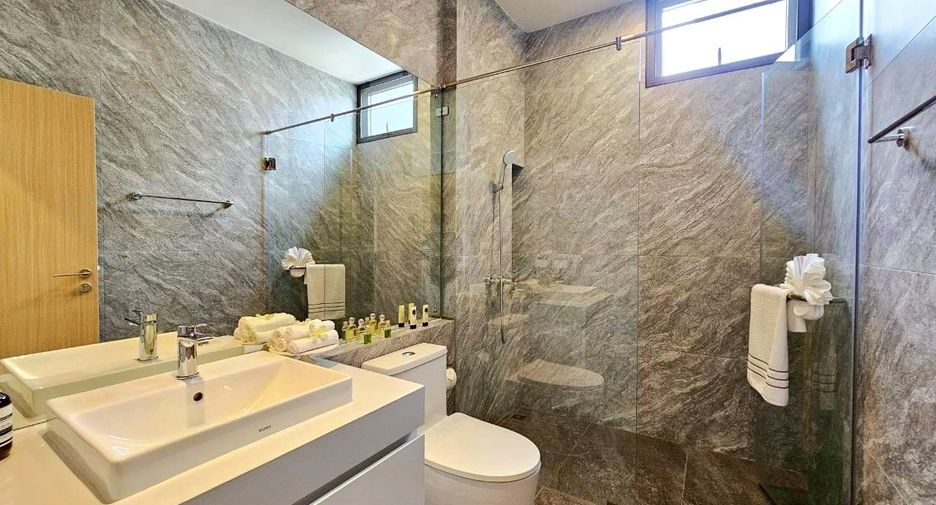 Apartment zur Miete mit 3 Zimmer in Khlong Toei, Bangkok