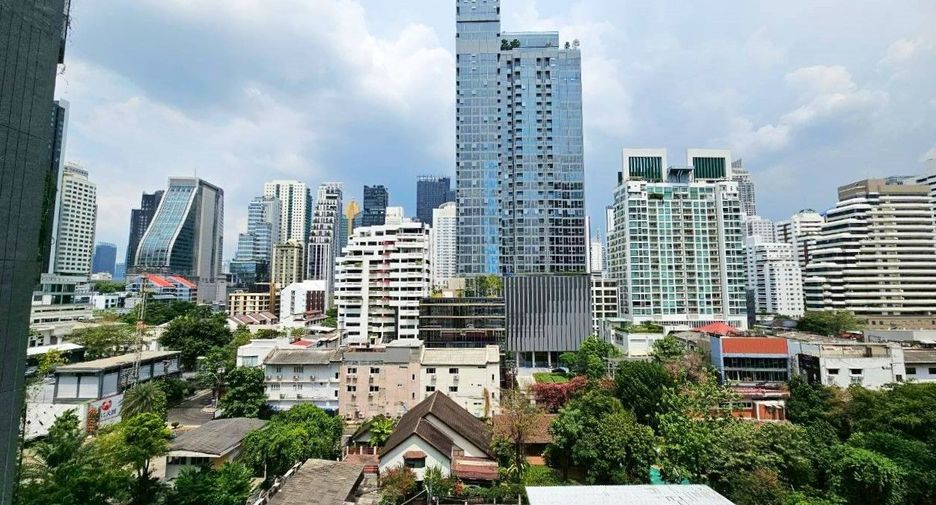Apartment zur Miete mit 3 Zimmer in Khlong Toei, Bangkok