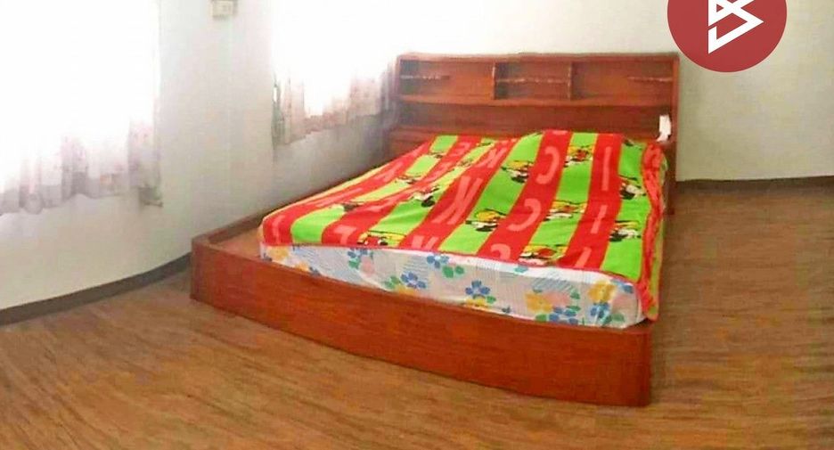 For sale 4 bedrooms townhouse in Chom Thong, Bangkok