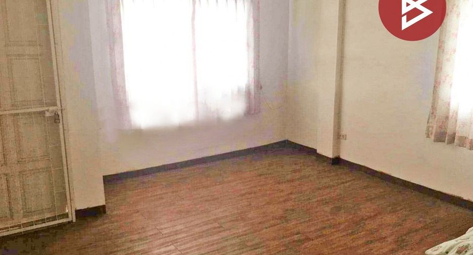 For sale 4 bedrooms townhouse in Chom Thong, Bangkok