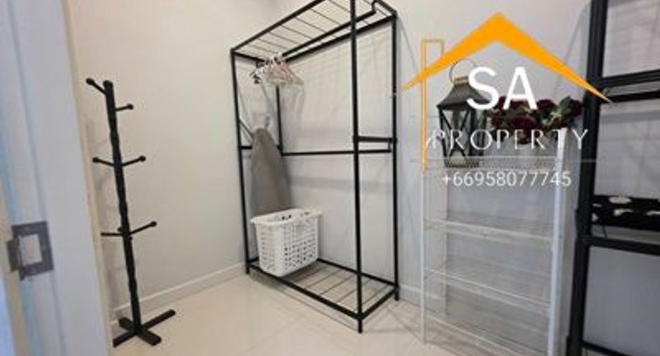For rent 4 bedrooms villa in East Pattaya, Pattaya