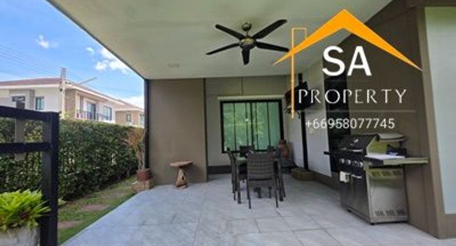 For rent 4 bedrooms villa in East Pattaya, Pattaya