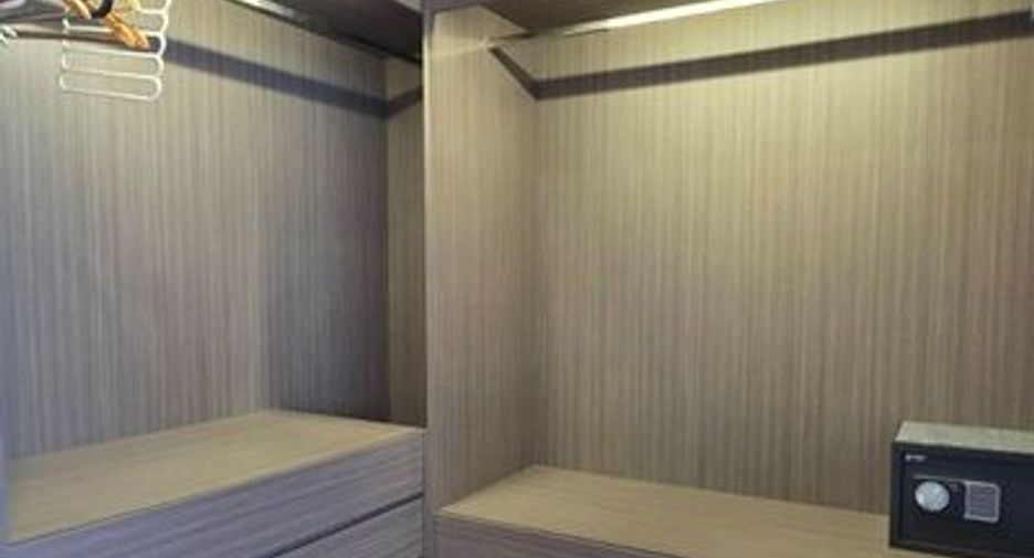For rent 4 bedrooms villa in East Pattaya, Pattaya