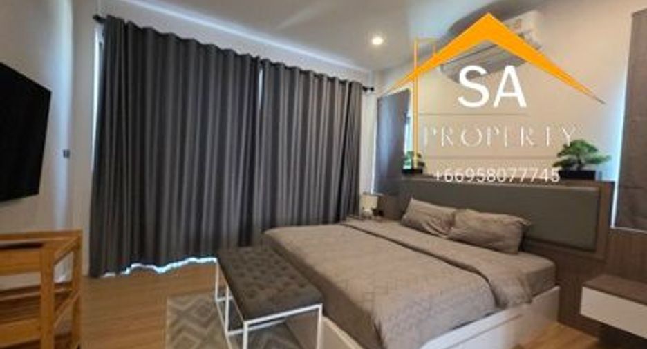 For rent 4 bedrooms villa in East Pattaya, Pattaya