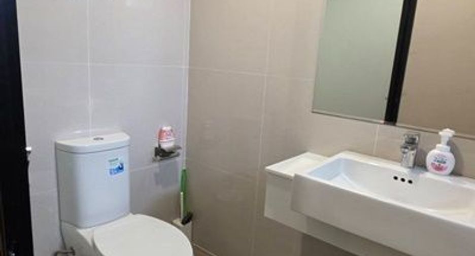 For rent 4 bedrooms villa in East Pattaya, Pattaya