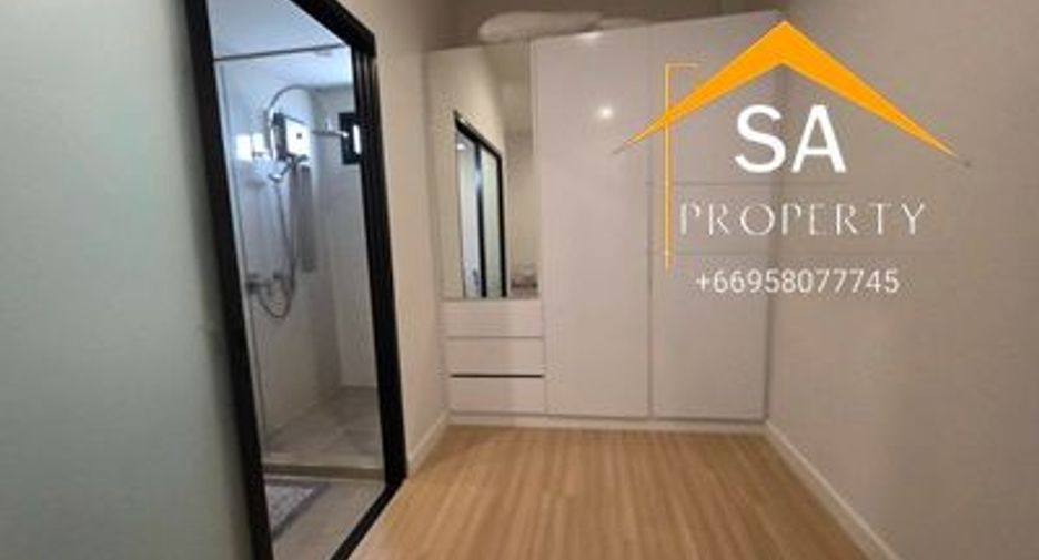 For rent 4 bedrooms villa in East Pattaya, Pattaya