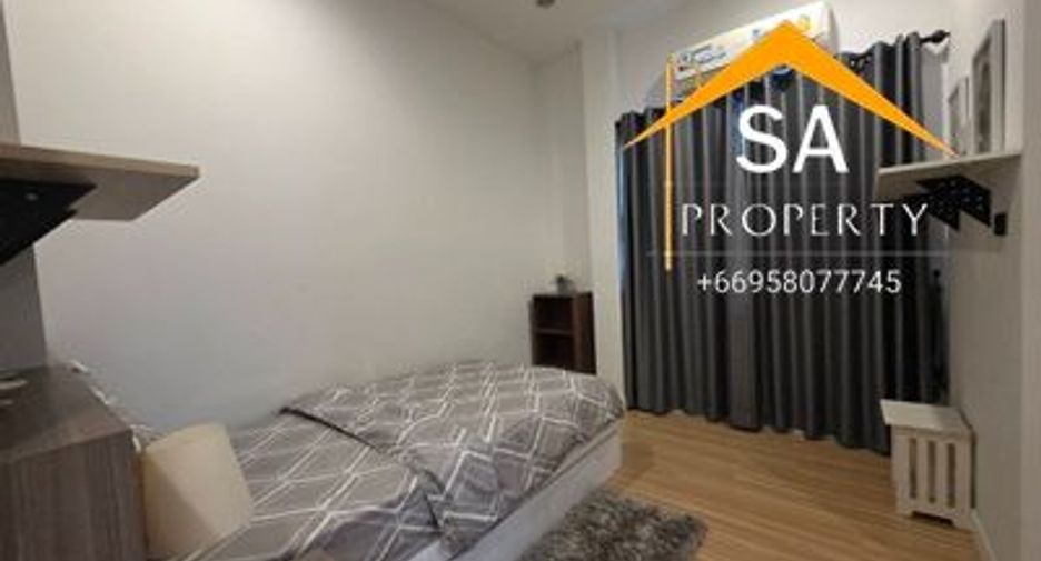 For rent 4 bedrooms villa in East Pattaya, Pattaya