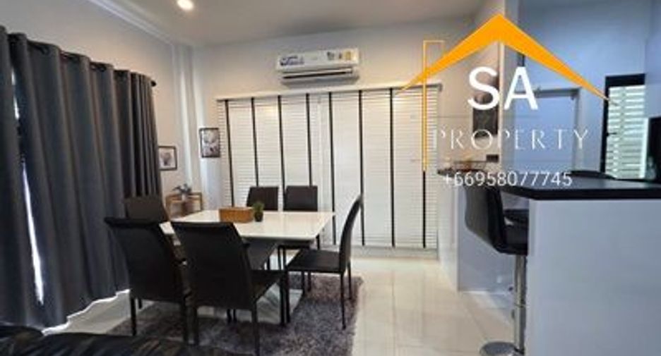 For rent 4 bedrooms villa in East Pattaya, Pattaya