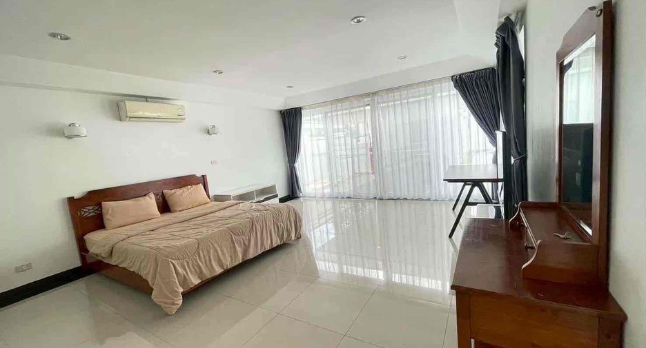 Villa en alquiler de 4 habitaciones en East Pattaya, Pattaya