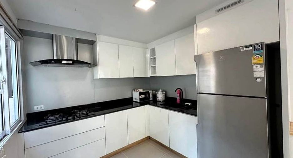 For rent 3 bedrooms house in East Pattaya, Pattaya