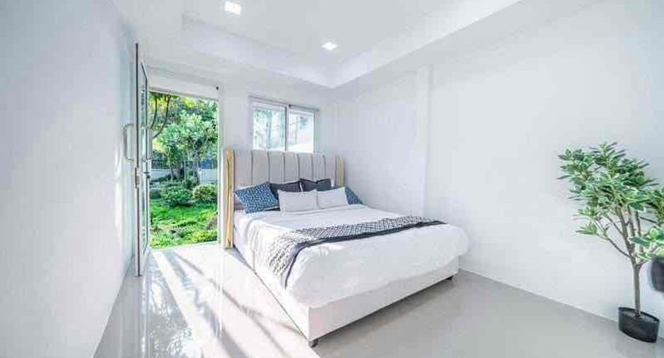 For sale 5 bedrooms villa in East Pattaya, Pattaya