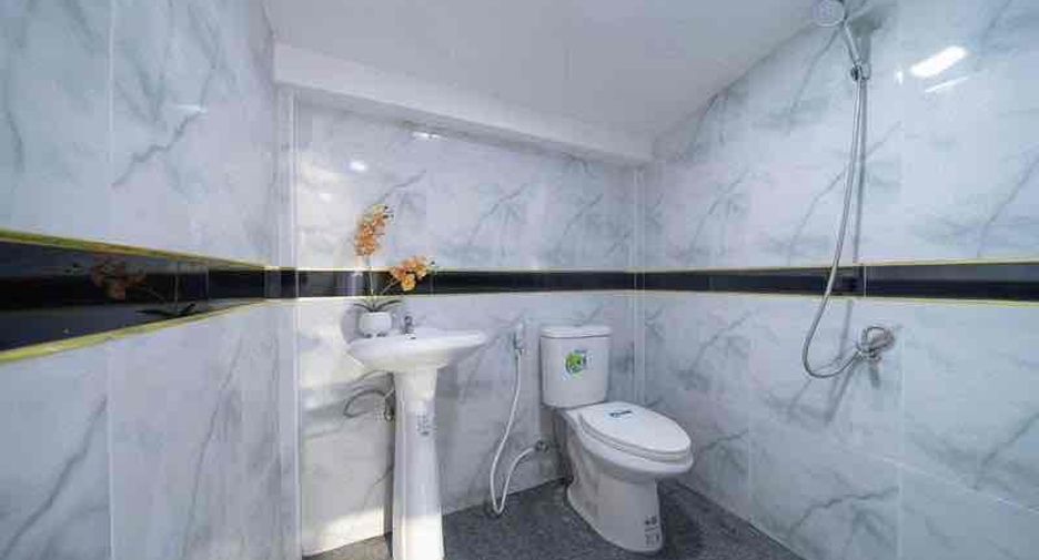 For sale 5 bedrooms villa in East Pattaya, Pattaya