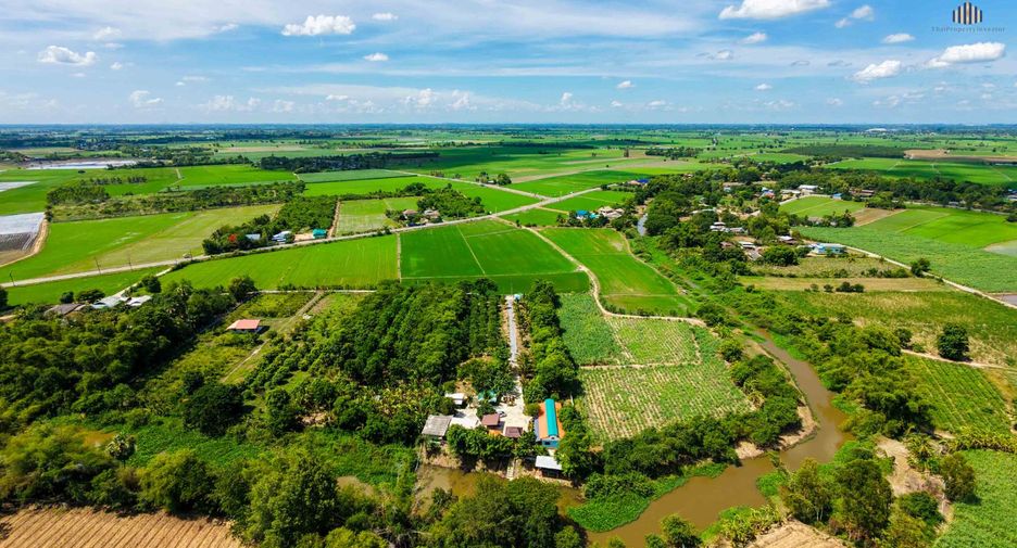 For sale land in Doem Bang Nang Buat, Suphan Buri