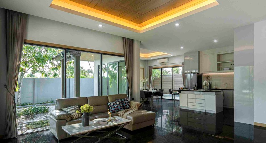 For rent 3 bedrooms villa in Huay Yai, Pattaya