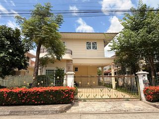 For rent 4 bedrooms house in Mueang Chiang Mai, Chiang Mai