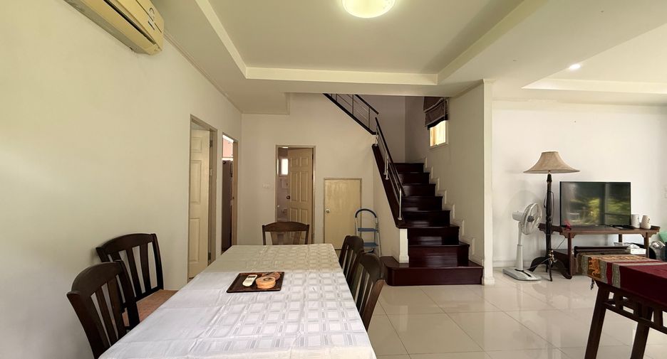 For rent 4 bedrooms house in Mueang Chiang Mai, Chiang Mai