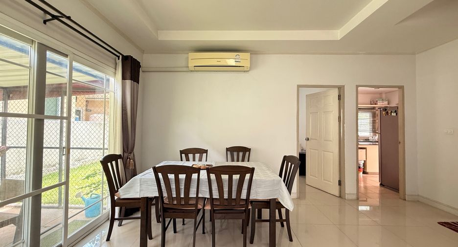 For rent 4 bedrooms house in Mueang Chiang Mai, Chiang Mai