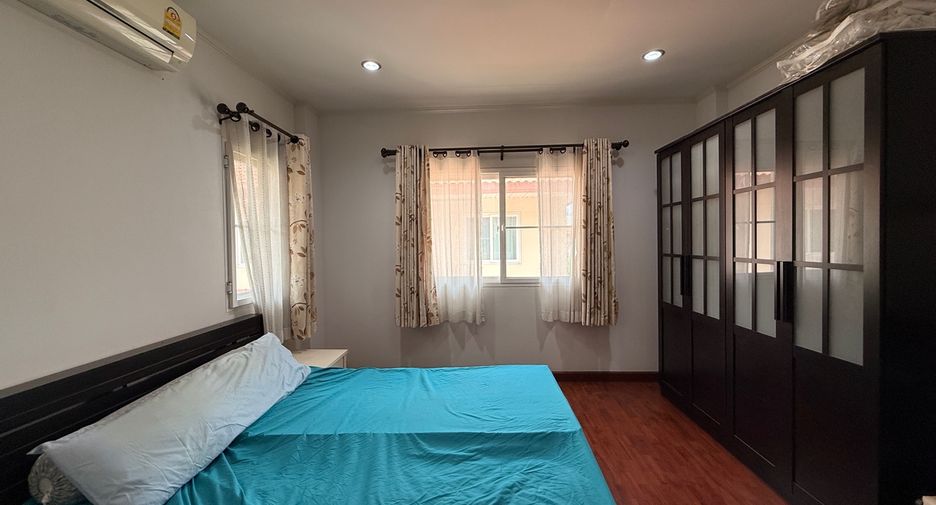 For rent 4 bedrooms house in Mueang Chiang Mai, Chiang Mai