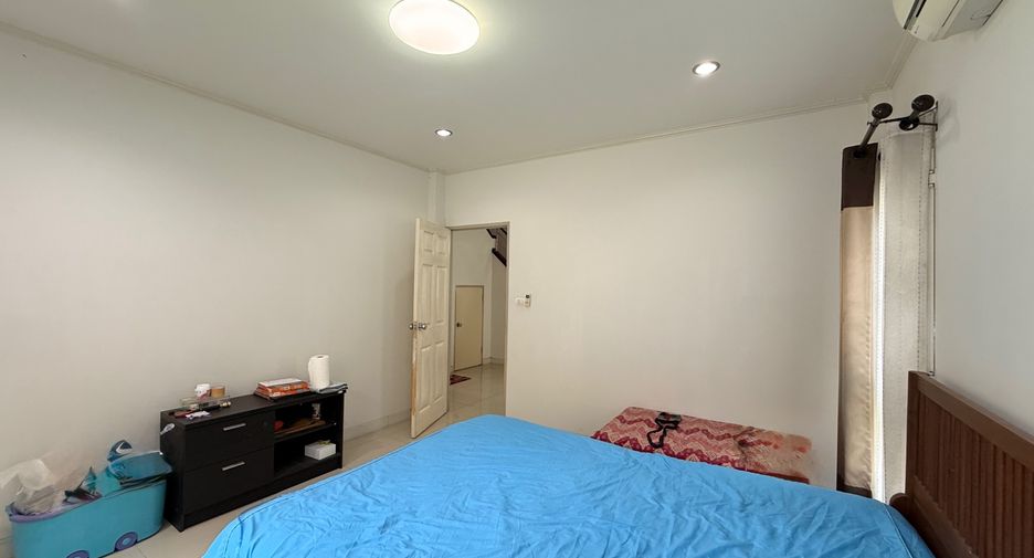 For rent 4 bedrooms house in Mueang Chiang Mai, Chiang Mai