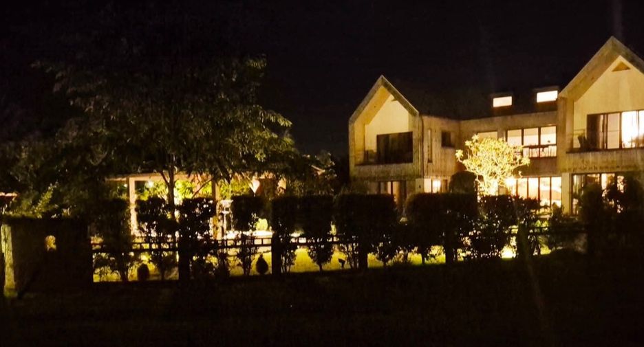 For sale 5 bedrooms house in San Sai, Chiang Mai
