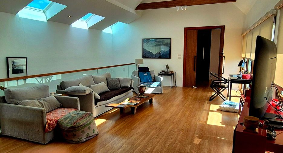For sale 5 bedrooms house in San Sai, Chiang Mai