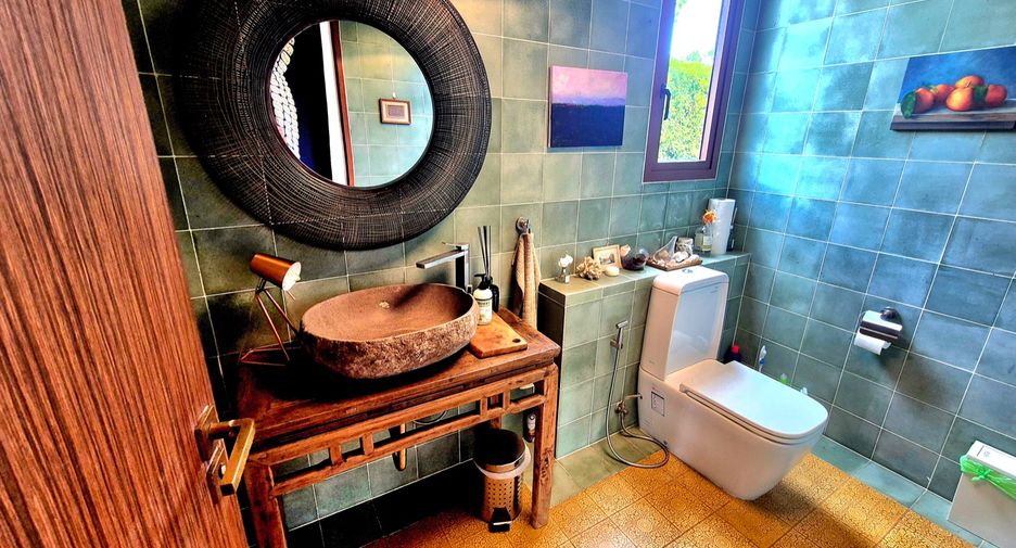 For sale 5 bedrooms house in San Sai, Chiang Mai