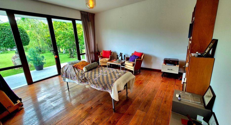 For sale 5 bedrooms house in San Sai, Chiang Mai