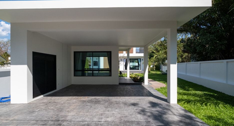 Haus zur Miete und zum Kauf mit 4 Zimmer in Mueang Chiang Mai, Chiang Mai