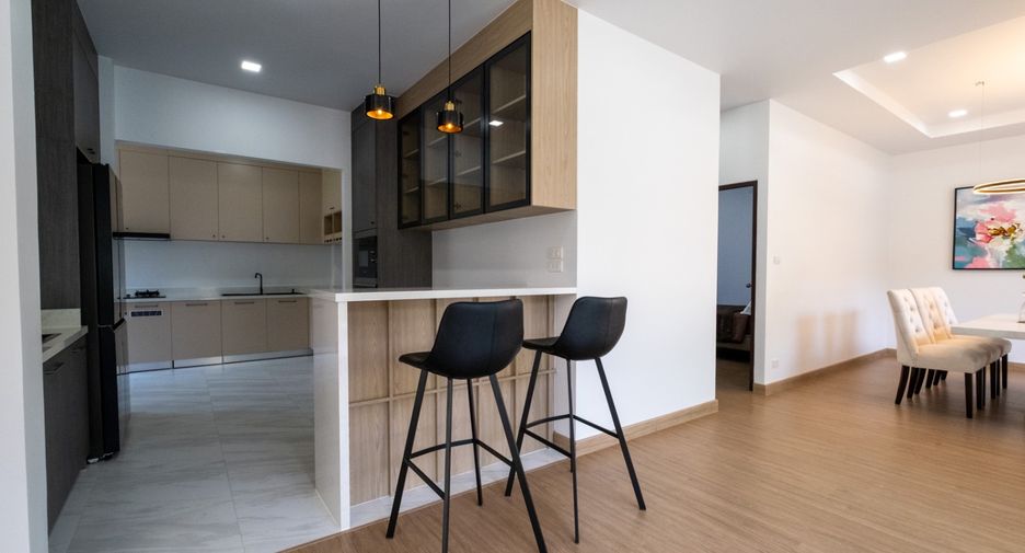 Haus zur Miete und zum Kauf mit 4 Zimmer in Mueang Chiang Mai, Chiang Mai