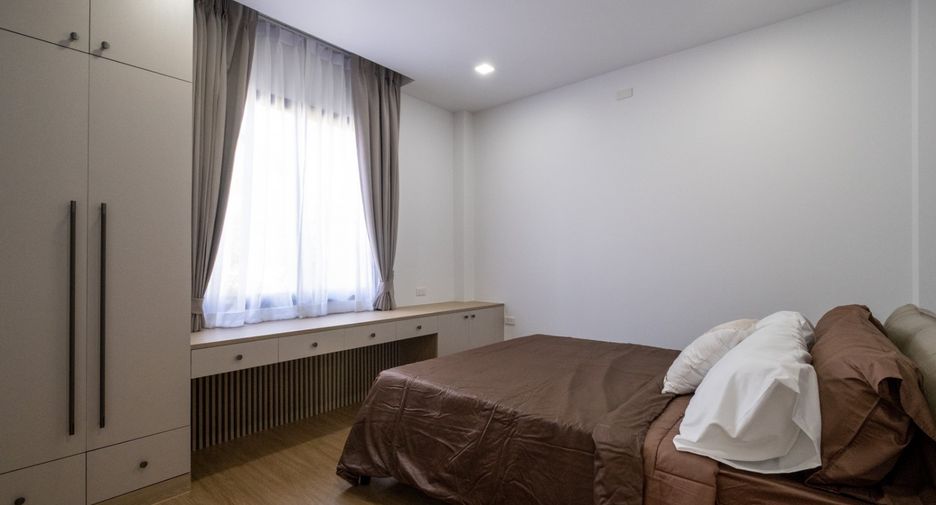 Haus zur Miete und zum Kauf mit 4 Zimmer in Mueang Chiang Mai, Chiang Mai