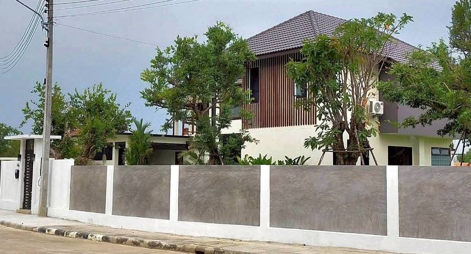Haus zur Miete und zum Kauf mit 4 Zimmer in Doi Saket, Chiang Mai