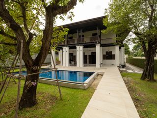 For rent and for sale 3 bedrooms house in Saraphi, Chiang Mai