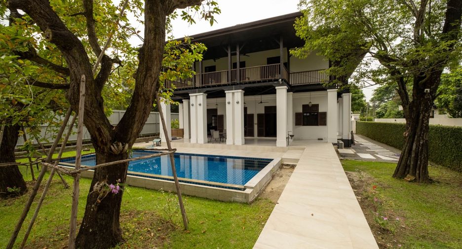 For rent and for sale 3 bedrooms house in Saraphi, Chiang Mai