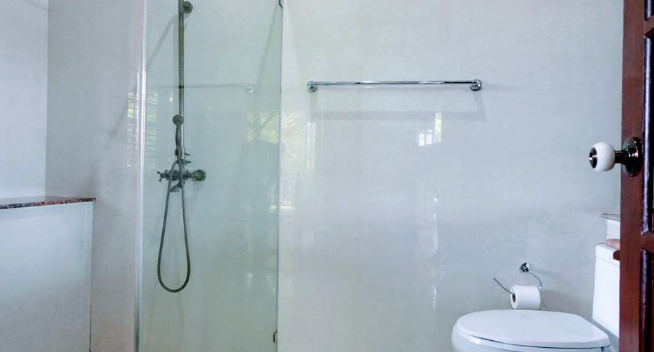 For rent and for sale 3 bedrooms house in Saraphi, Chiang Mai