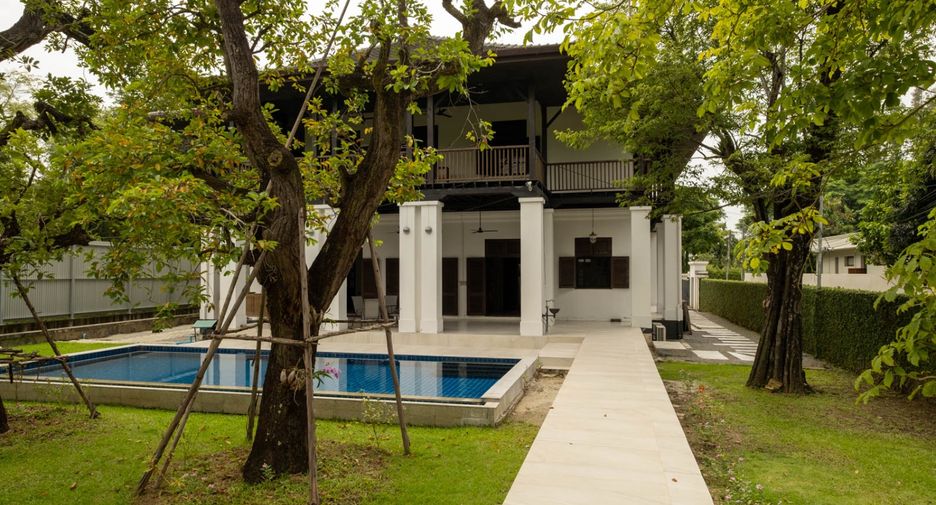 For rent and for sale 3 bedrooms house in Saraphi, Chiang Mai
