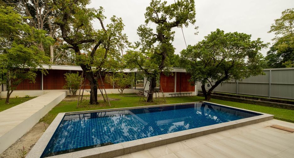 For rent and for sale 3 bedrooms house in Saraphi, Chiang Mai
