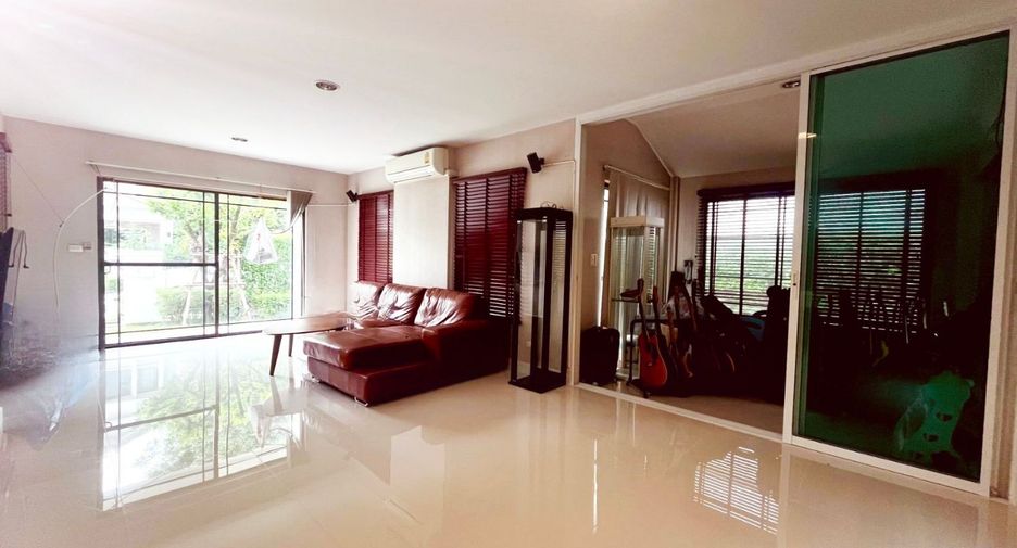 Haus zum Kauf mit 3 Zimmer in Sai Mai, Bangkok
